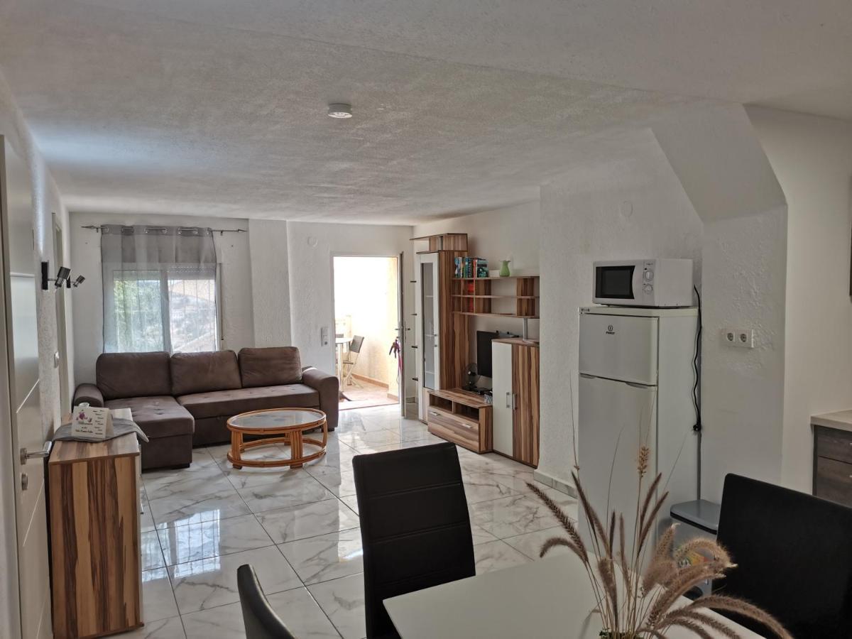 Romeo 3* Calp